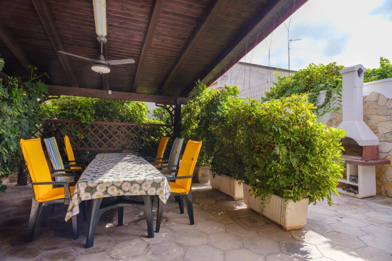 Villa Rita A 200M Dal Mare I Bacini Exterior photo